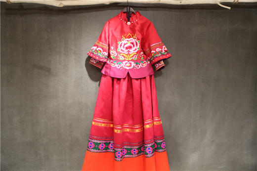 山谷居民品牌时尚苗绣服饰/女装 - 凤鸾 商品图0