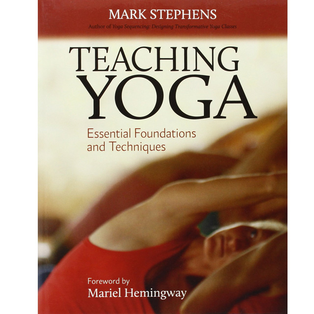瑜伽教学(英文):必不可少的基础和技术Teachin