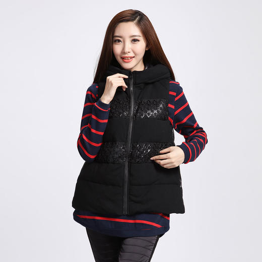 水淼大码女装羽绒马甲女秋冬装短款无袖背心女马夹坎肩s15de5568