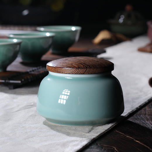 尚唐丨龙泉青瓷 小茶叶罐 青木茶叶罐  陶瓷密封罐 鸡翅木木盖   商品图1
