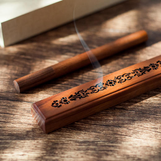 花梨莲纹随手便携小香盒 商品图2