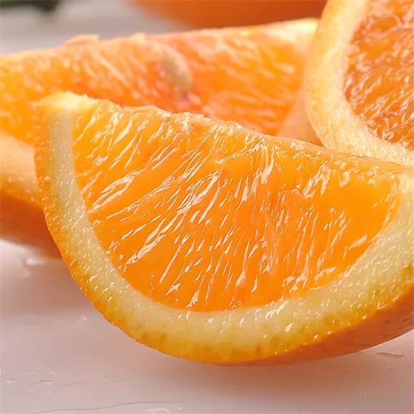 皮薄汁多,浓郁甜蜜,秭归脐橙品种中最好吃的橙
