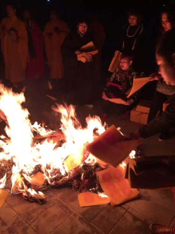 墮胎嬰靈燒元寶紙錢,讓亡魂和嬰靈不再出離畜生道和餓鬼道,能離苦得樂