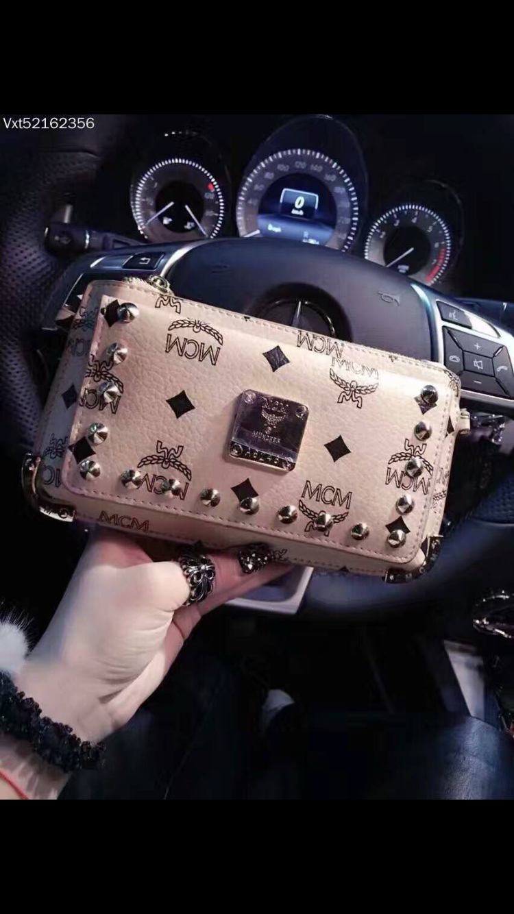 九色手机包【mcm实拍】自带高逼格气场的原版1:1定制款 火爆程度衣贩