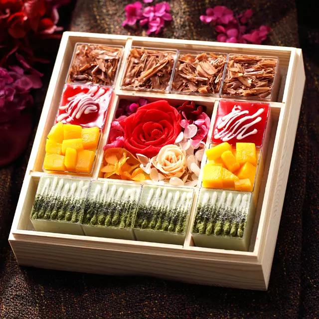 狮子座专属花盒蛋糕-缤纷四季(小)