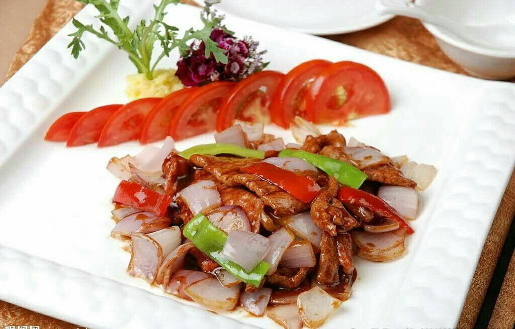 洋葱炒肉