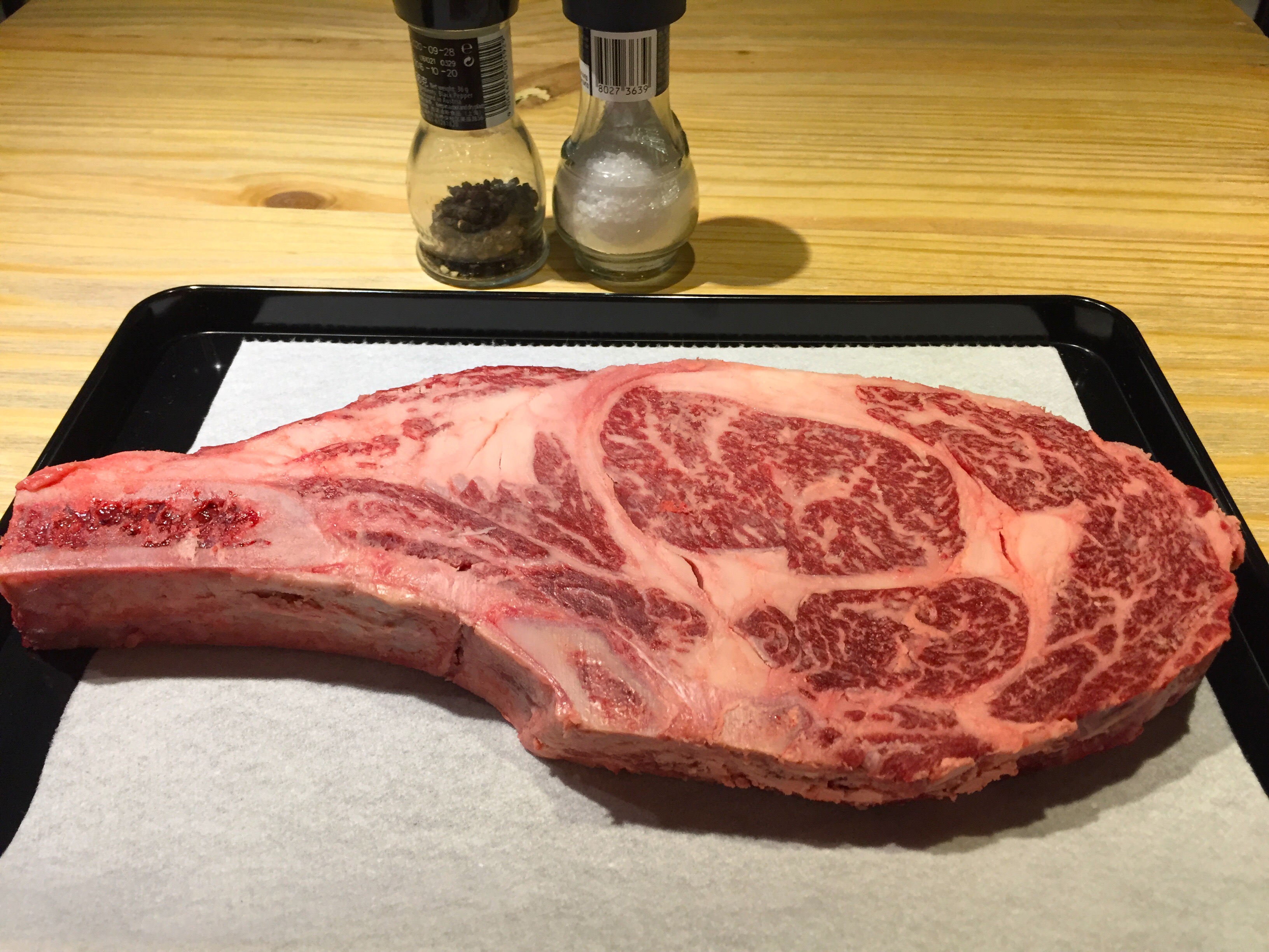 澳洲冰鲜m7 和牛带骨眼肉牛排(战斧) 398元/500g(秤重)