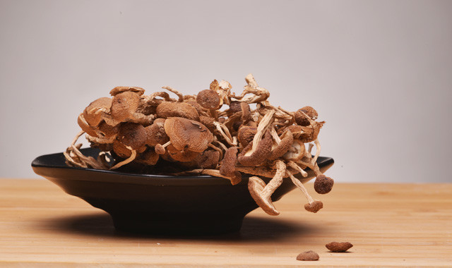 信洲有机茶树菇120g