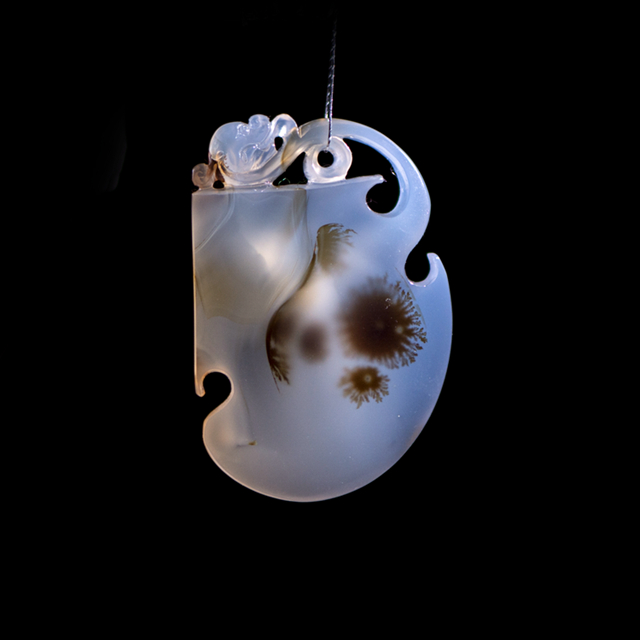 草花玉髓 仿古龙 吊坠