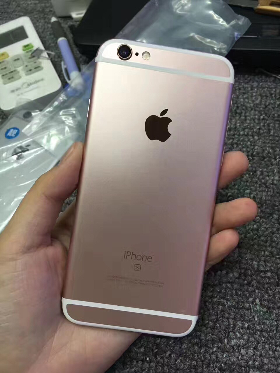 商品详情             玫瑰金,三网通用98新手机,4g.