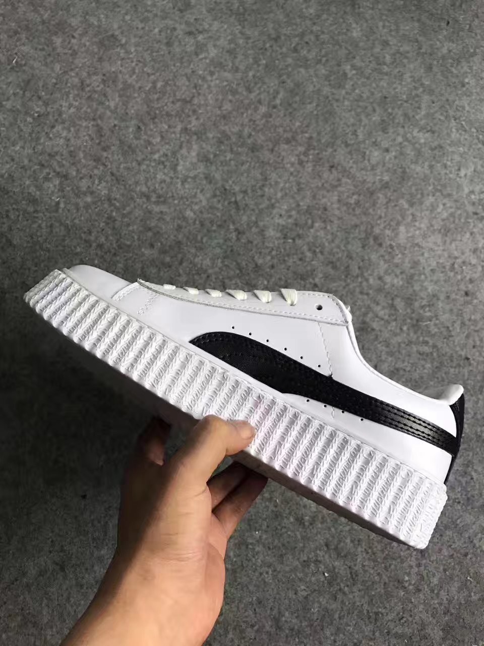 puma basket suede 彪马简版蕾哈娜厚底增高松糕鞋 黑白 363663-04