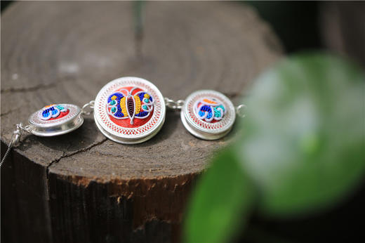 山谷居民品牌手工绣花苗银拉丝项链 - 相见欢 商品图3