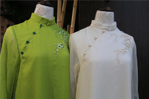 山谷居民品牌时尚苗绣女装——倩影 商品图9