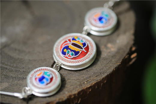 山谷居民品牌手工绣花苗银拉丝项链 - 相见欢 商品图4