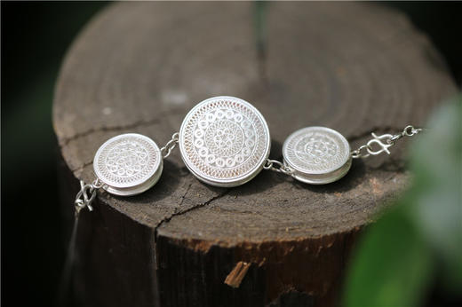 山谷居民品牌手工绣花苗银拉丝项链 - 相见欢 商品图5