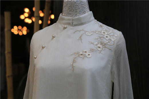 山谷居民品牌时尚苗绣女装——倩影 商品图3