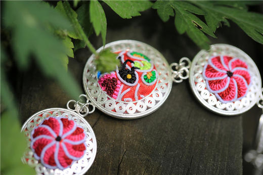 山谷居民品牌手绣苗银项链——蜜福 商品图2