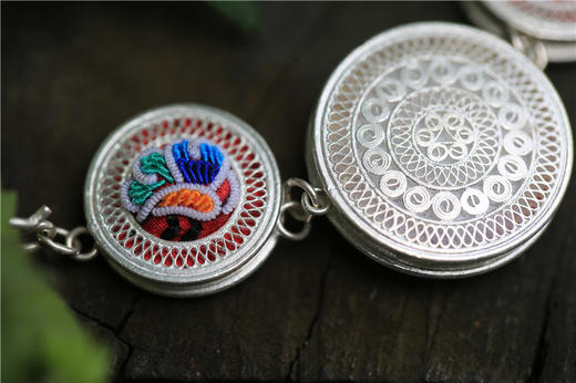 山谷居民品牌手工绣花苗银拉丝项链 - 相见欢 商品图8