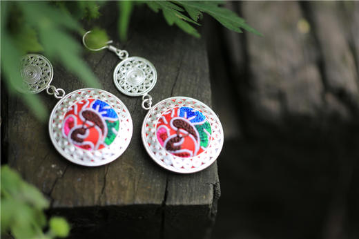 山谷居民品牌手绣苗银耳环——蜜福 商品图0