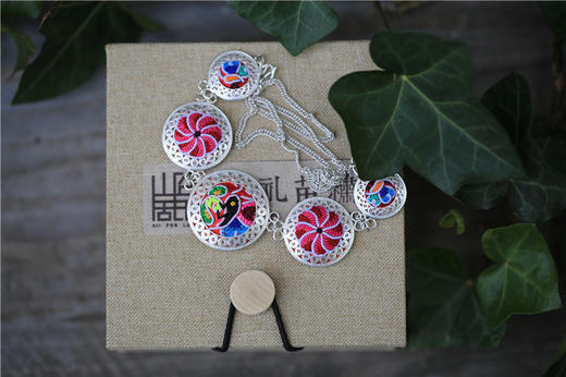 山谷居民品牌手绣苗银项链——蜜福 商品图6