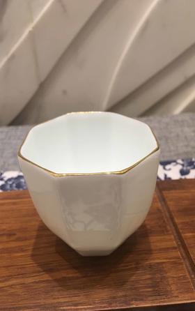 八角描金小方杯