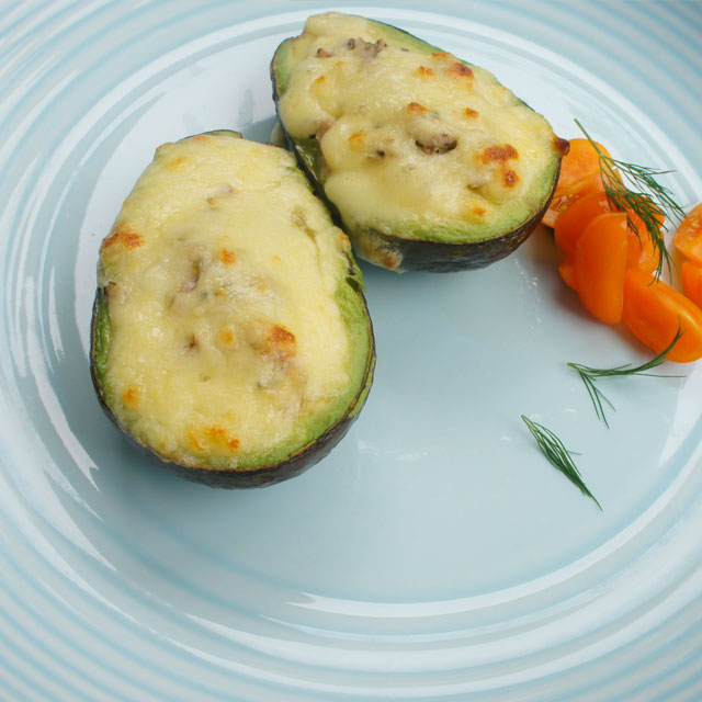 吞拿鱼芝士焗牛油果-cheese-baked-avocado-&-tuna
