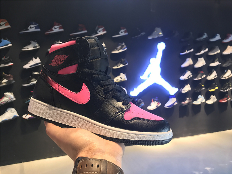 乔丹1代系列女鞋高帮 air jordan 1 gs "vivid pink" 货号:332148-019