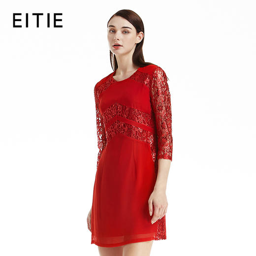 EITIE爱特爱春夏季时尚优雅圆领蕾丝拼接透视连衣裙女礼服5377018 商品图0