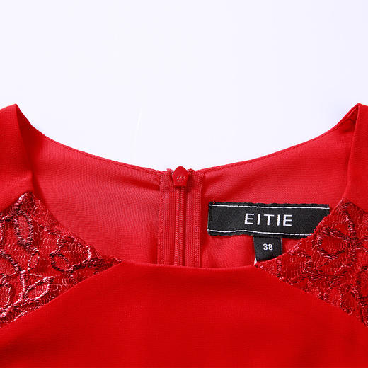 EITIE爱特爱春夏季时尚优雅圆领蕾丝拼接透视连衣裙女礼服5377018 商品图2