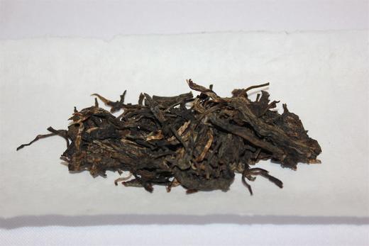 二零零九年易武普洱纯料普洱茶生茶饼茶 400g 商品图4