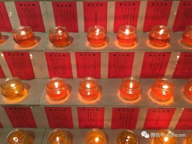 2017年文殊菩萨圣诞日·积福慧供灯回顾 2017年文殊菩萨圣诞日·积福慧供灯回顾