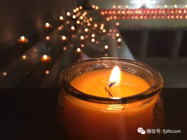 2017年文殊菩萨圣诞日·积福慧供灯回顾 2017年文殊菩萨圣诞日·积福慧供灯回顾