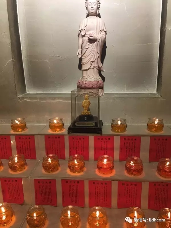 2017年文殊菩萨圣诞日·积福慧供灯回顾 2017年文殊菩萨圣诞日·积福慧供灯回顾