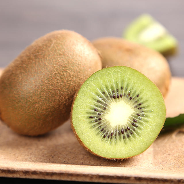 绿心奇异果 绿心猕猴桃 绿心果 新鲜水果 单果80--100g