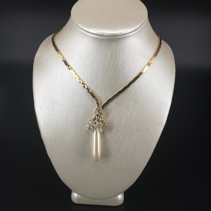 sphinx是1948年成立的英国首饰公司,产品以制作精细,设计优美并酷似