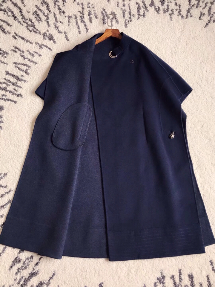 圣罗兰斗篷大衣