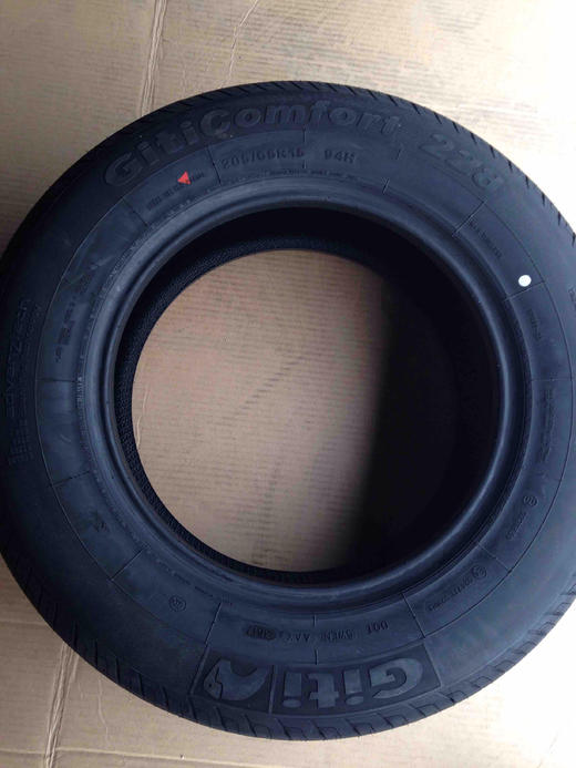佳通 228 205/65R15 94H 商品图2