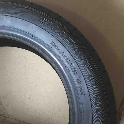 邓禄普 EC300 185/60R15 84H 商品图1