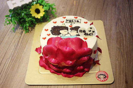款式图案定制｜鲜花 结婚 情侣 纪念 花瓣蛋糕，如图款式，新鲜水果，动物性淡奶油~ 商品图0