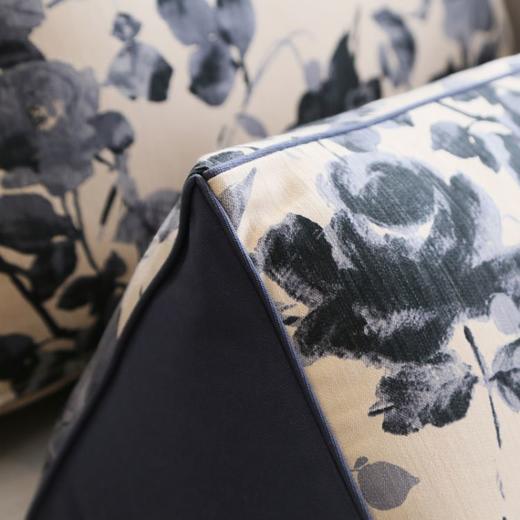 阳春小镇 丨三角靠枕复古 纯棉贡缎  鲜亮不掉色 美观实用 商品图2