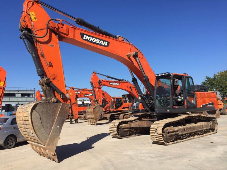 135万 斗山dx420lc-9c挖掘机【644】预定下单