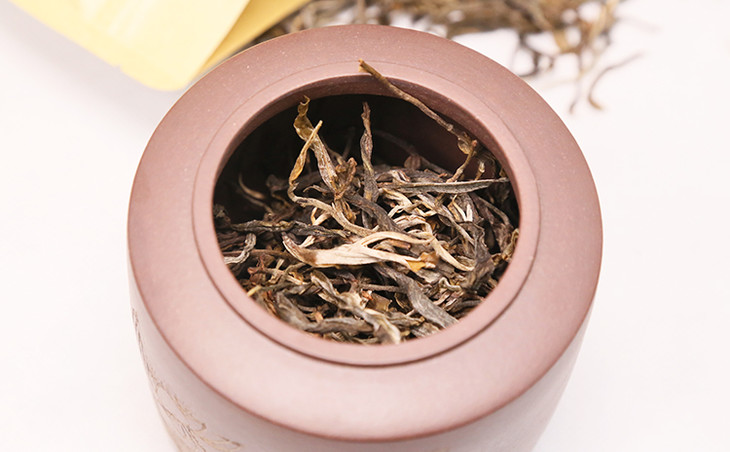 【苏醒】300多年树龄【冰岛】 --普洱茶皇后--200克散装