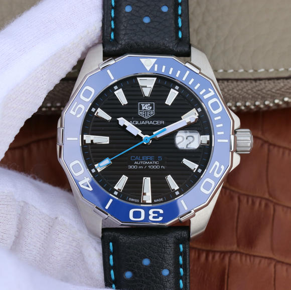 v6泰格豪雅(tag heuer)竞潜系列 calibe 5,皮表带,男士手表,自动机械