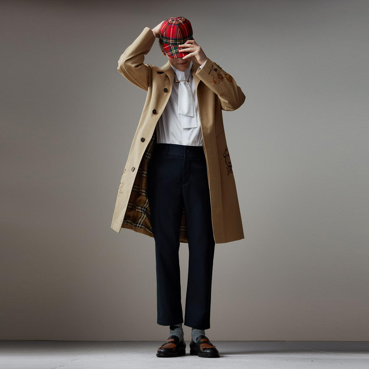 福尔专注高端成衣200511