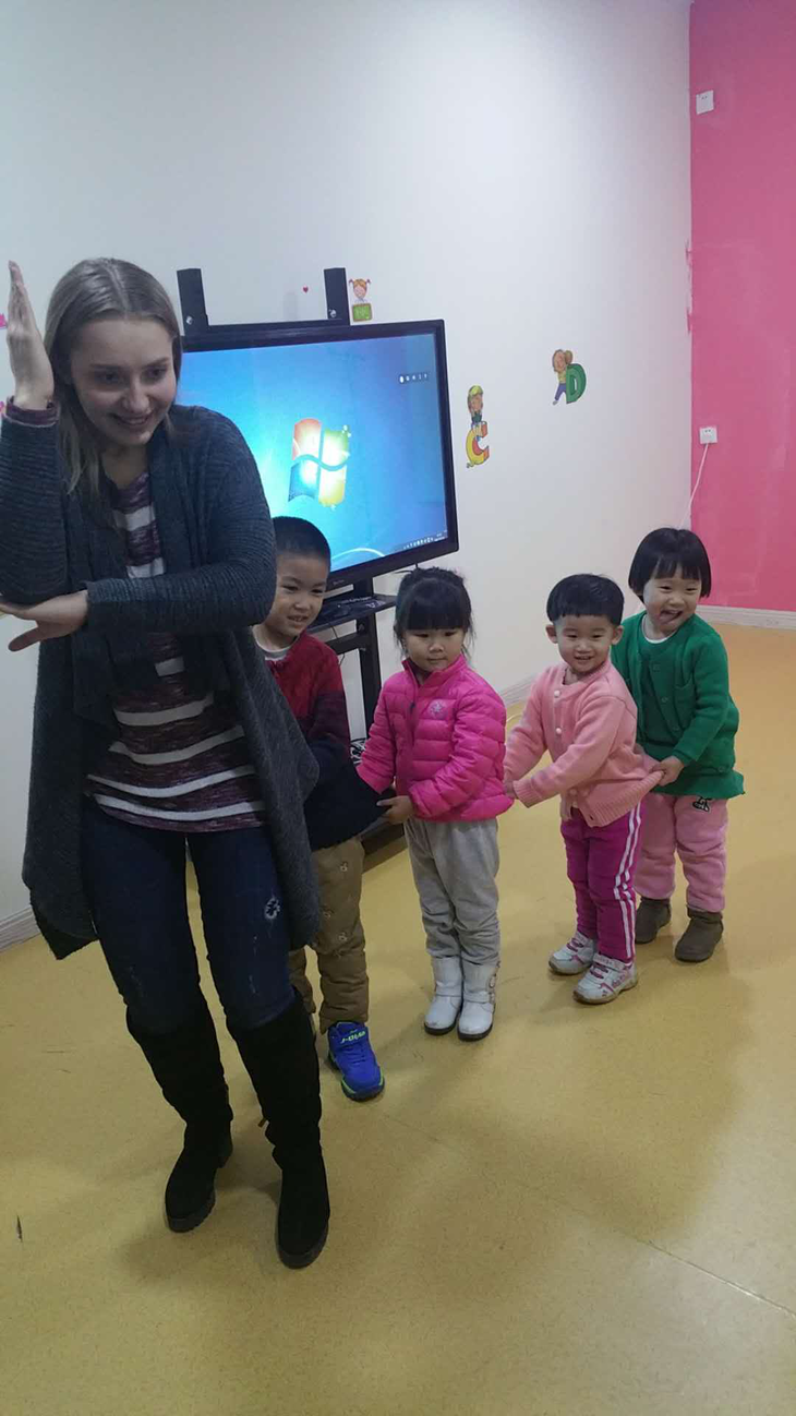 专业测评体系,多元化课程,创新式教学 全外教美语课堂,精英助教教师