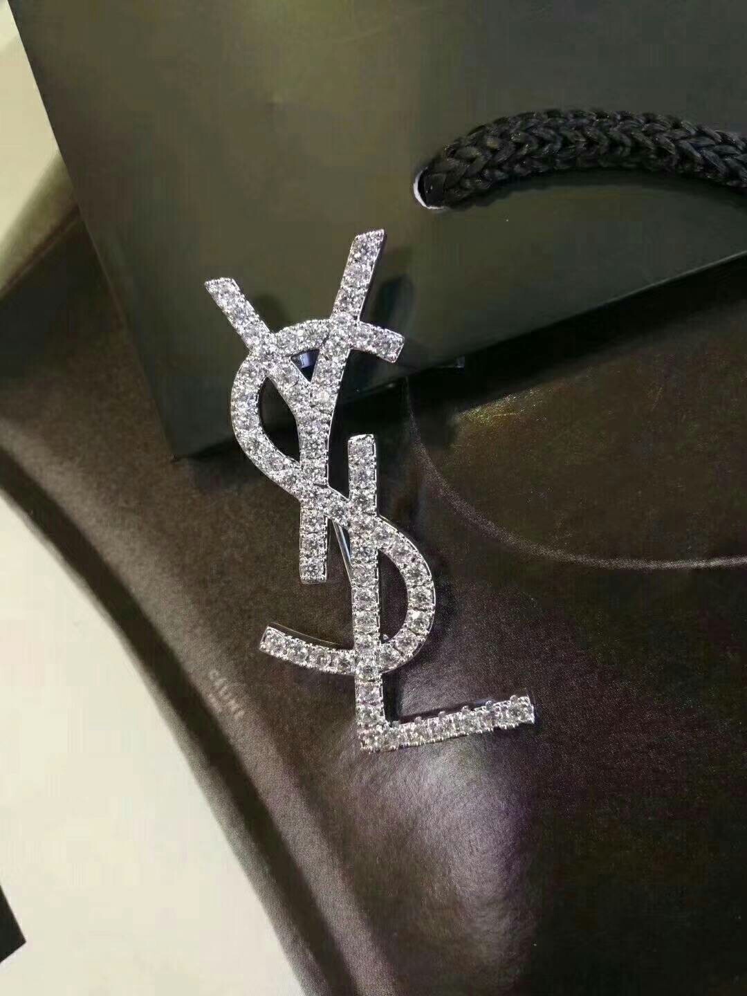 ysl(yves saint laurent)圣罗兰胸针 精镶单排钻 高端大气 总长5厘米