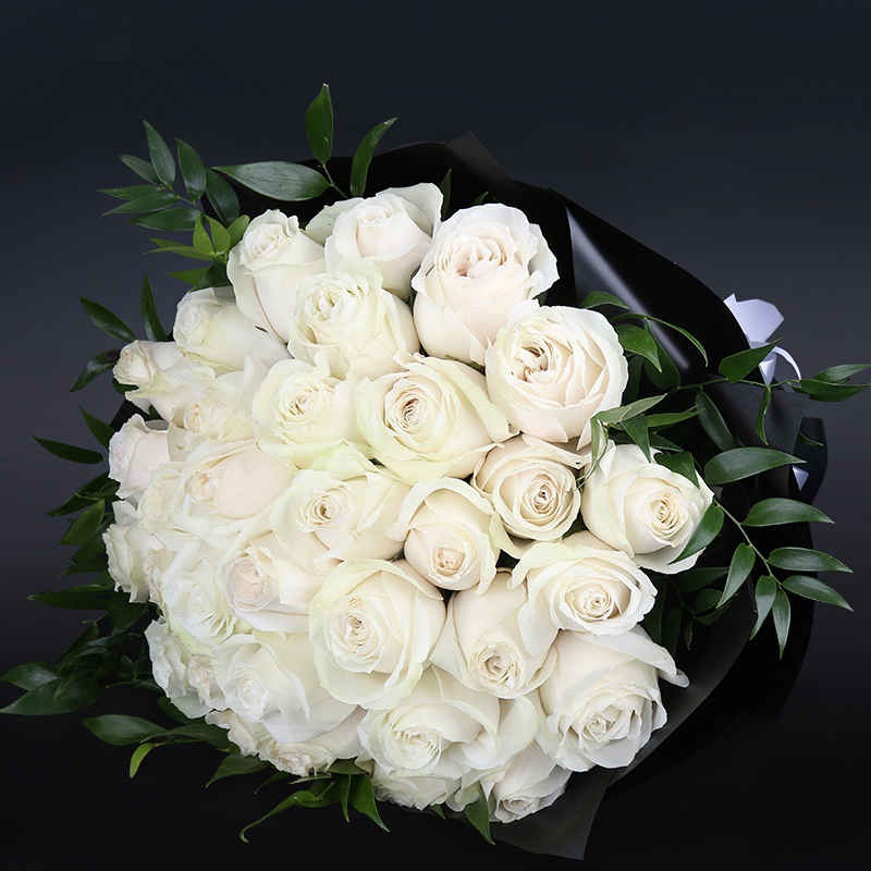 33朵白玫瑰 栀子叶/阔叶舞竹(tyj53)