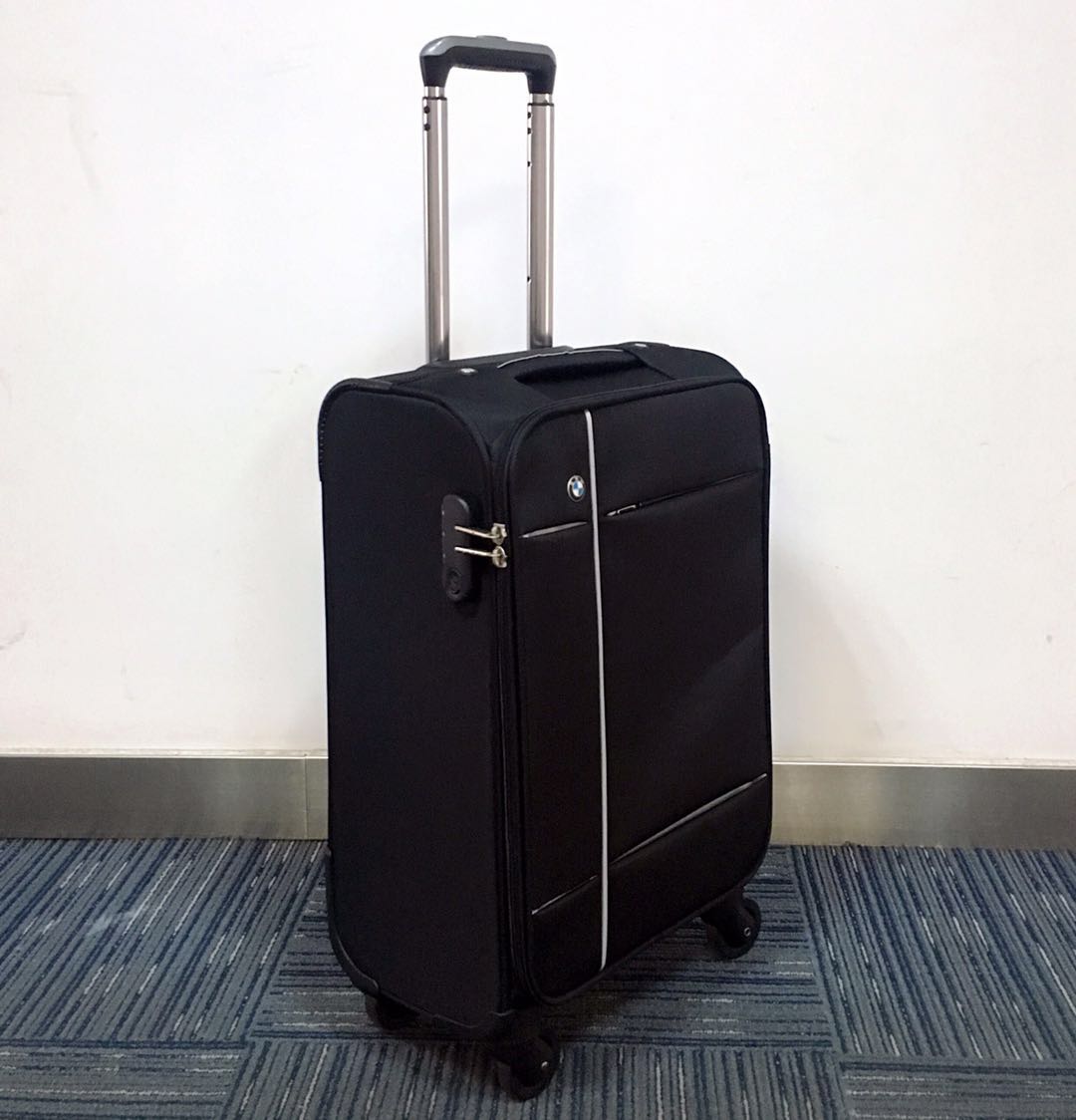 bmw 登机旅行箱 20寸 黑色 - 通宝宝马4s旗舰店