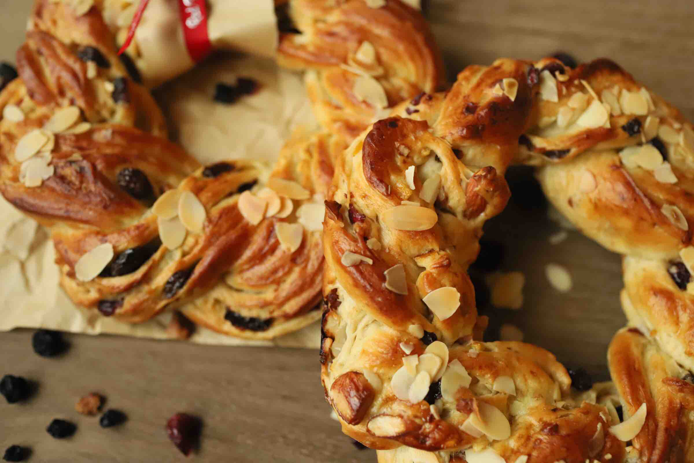 史多伦面包/花环与圣诞帽 提前一日预定