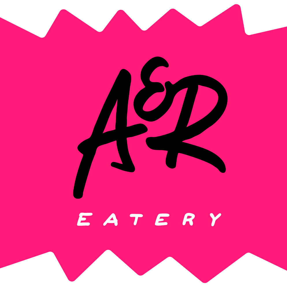 商品详情 chocolate cake with white chocolate pieces smothered in